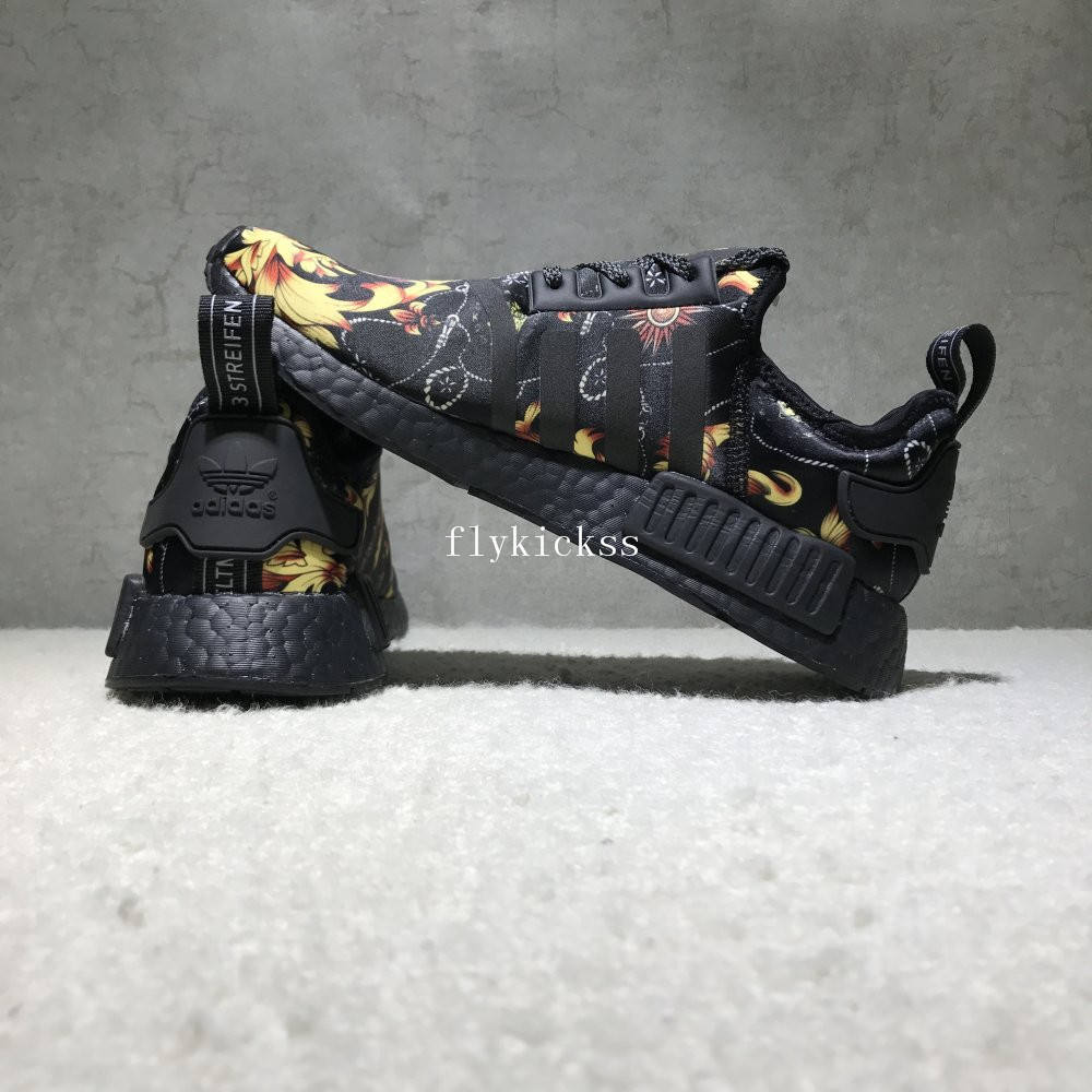 Real Boost Versace x Adidas NMD Custom R1